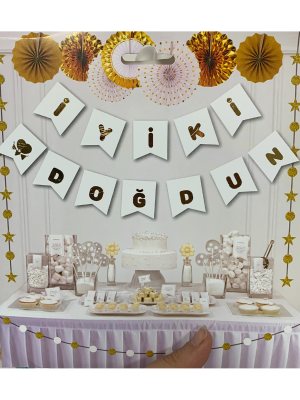 Doğum%20Günü%20Zarflı%20Banner%20Beyaz%20Varaklı%20Gold%20İyi%20Ki%20Doğdun