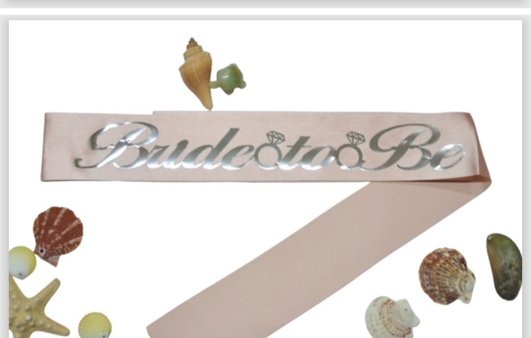 Bride%20To%20Be%20Gümüş%20Yazılı%20Kuşak%20Pembe%20Renk