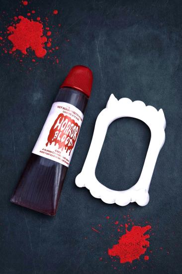 Halloween Vampir Dişi ve Yapay Kan