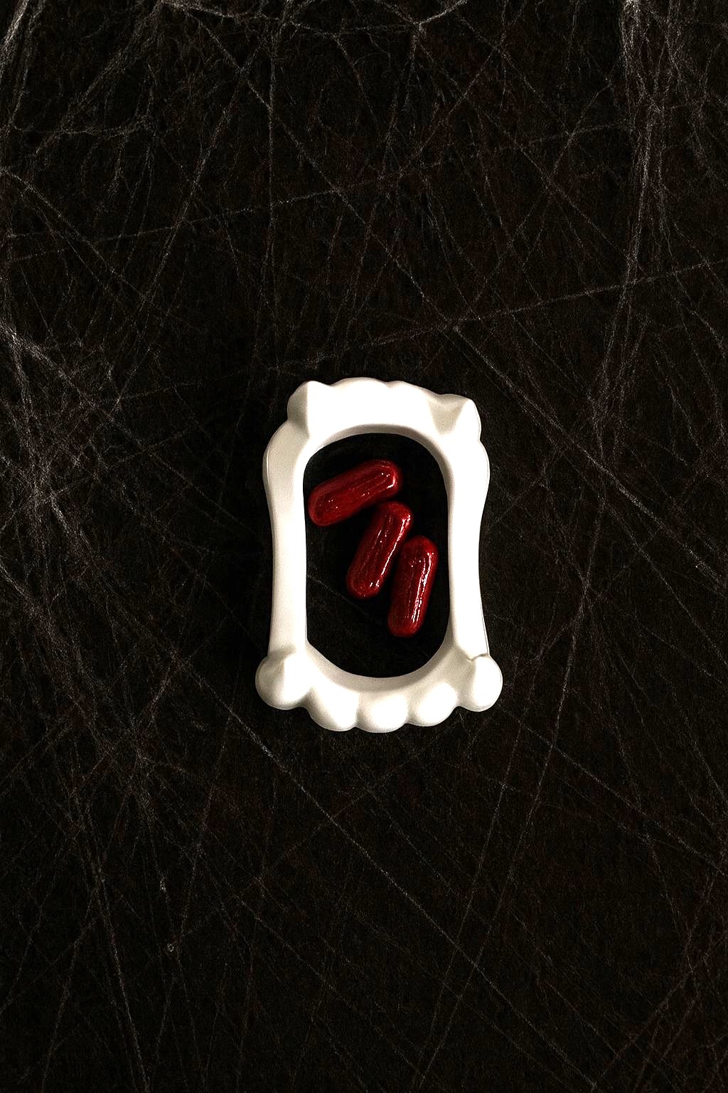Halloween%20Vampir%20Dişi%20ve%20Kapsül%20Kan